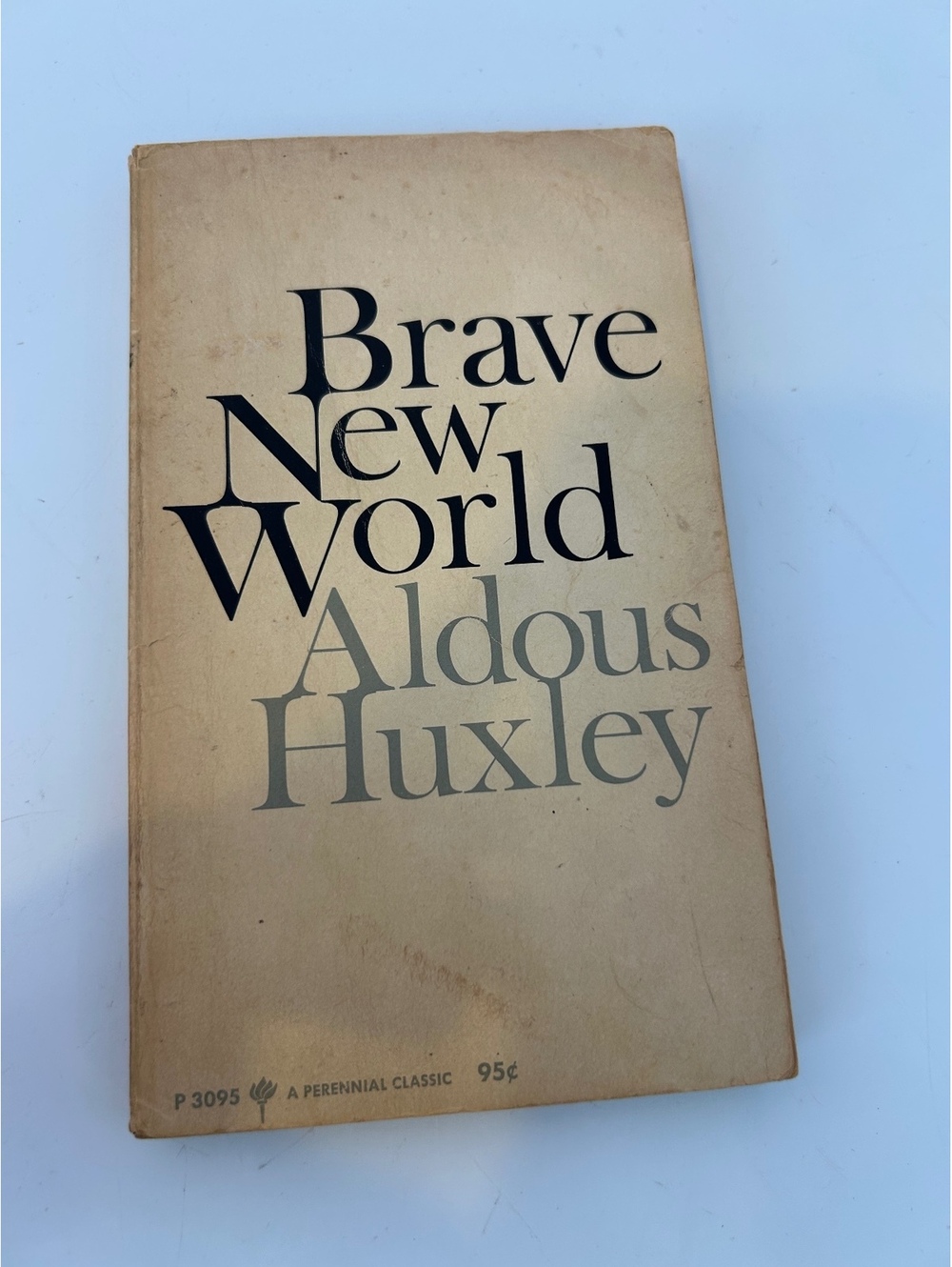 Brave New World by Aldous Huxley paperback